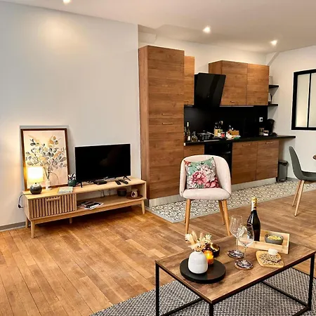 Couteliers-centre Ville-4pers Moulins (Allier)